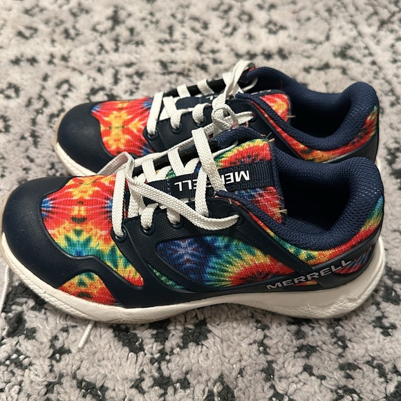 Kids Merrill Hiking Shoes - Picture 2 of 6